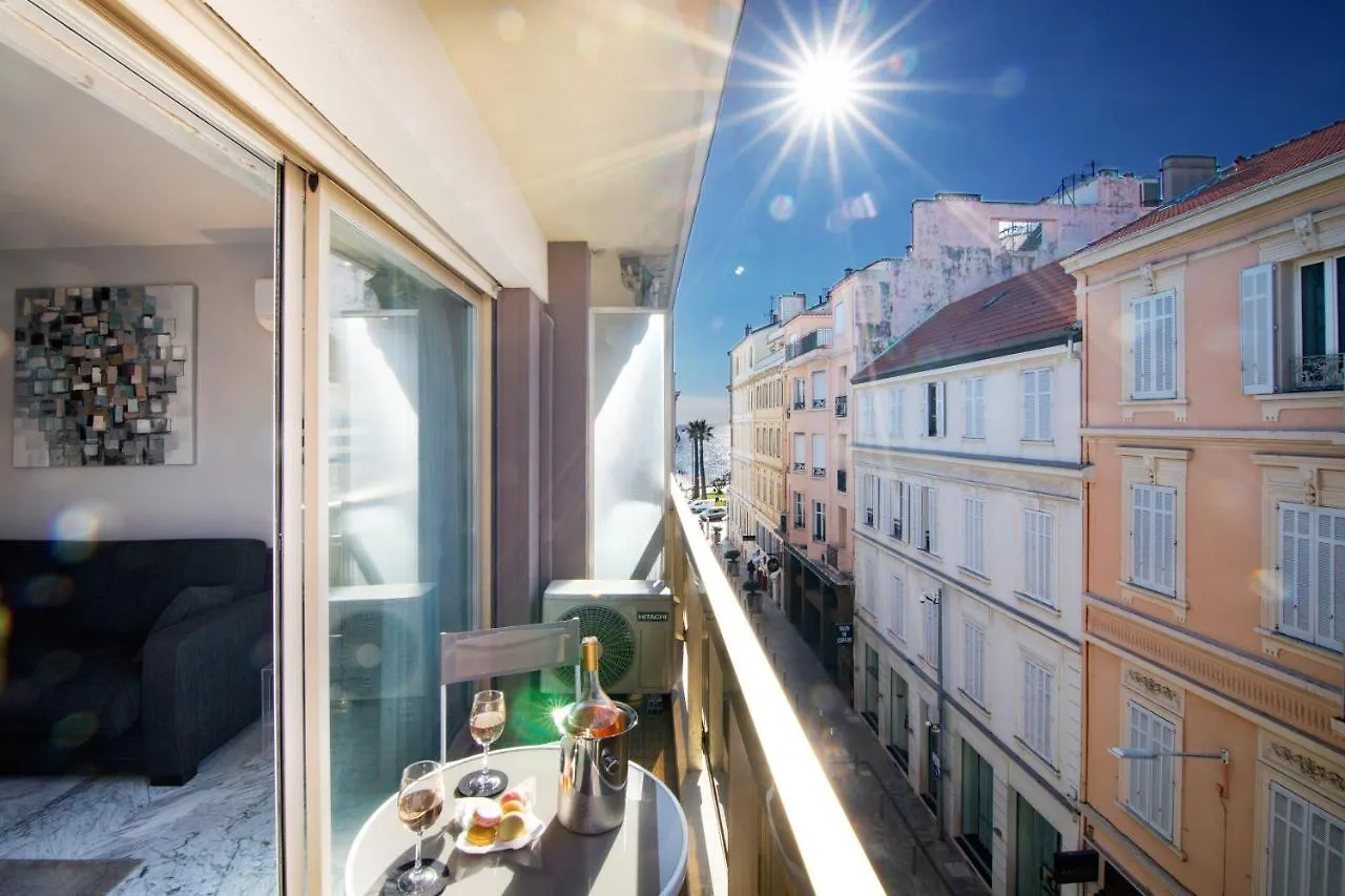 Near Croisette- 4 Star Studio -Seaview 칸느
