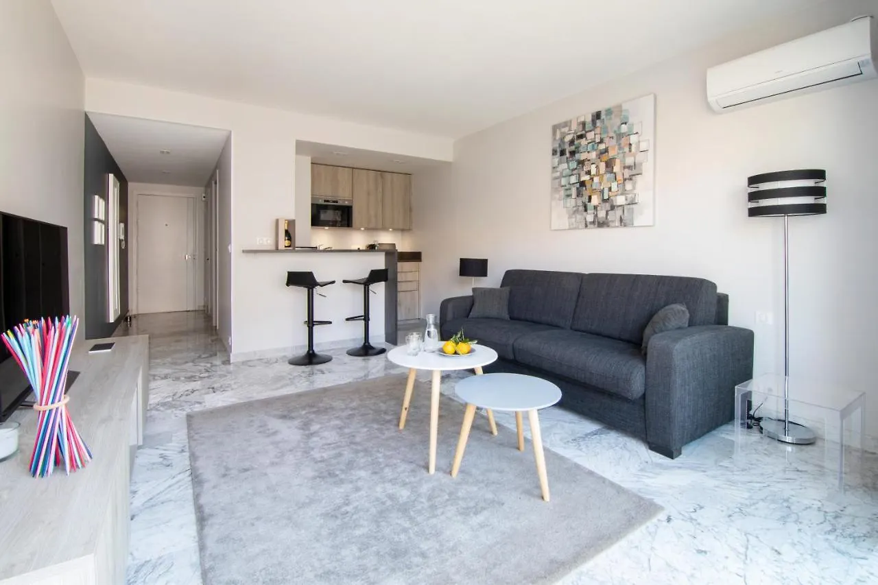 Near Croisette- 4 Star Studio -Seaview 칸느